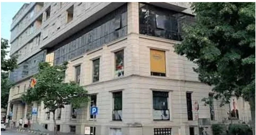 PLJAČKA U MOSTARU - Ukradeno 13 pištolja